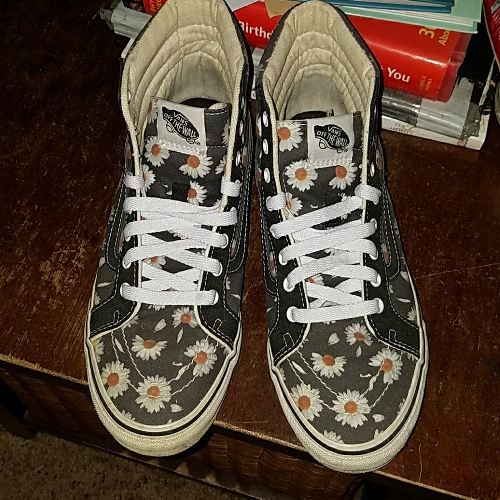 Daisy hightop vans